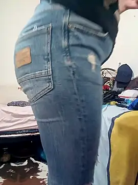 lolo890 online show from October 2025 04:25:02 PM