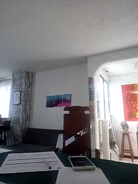 Yashira Jaziri online show from November 2025 08:32:01 PM