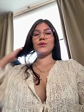 AmelieLaurent  online show from November 2025 03:01:02 PM