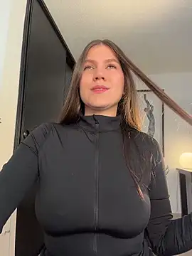 Snapshot of AmelieLaurent_ chatting on May 2026 11:57:01 PM AmelieLaurent online show from May 2026 11:57:01 PM