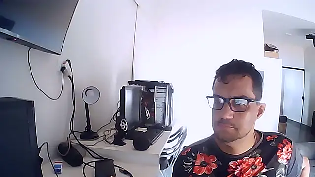 Snapshot of david_hotwheels chatting on October 2025 04:46:01 PM david hotwheels online show from October 2025 04:46:01 PM