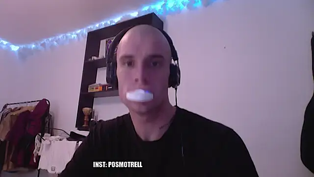 Snapshot of ETHAN_MOORE chatting on February 2026 09:00:02 AM ETHAN MOORE online show from February 2026 09:00:02 AM