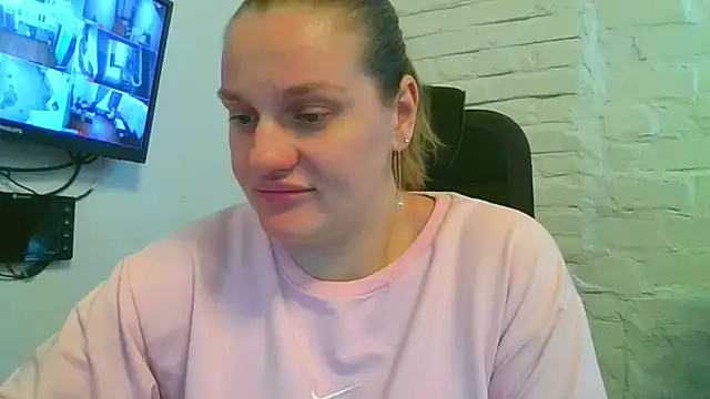 Snapshot of EndlessLustX chatting on September 2025 08:06:02 AM EndlessLustX online show from September 2025 08:06:02 AM