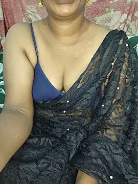 Snapshot of Malluivaniya chatting on October 2025 06:14:02 PM Malluivaniya online show from October 2025 06:14:02 PM