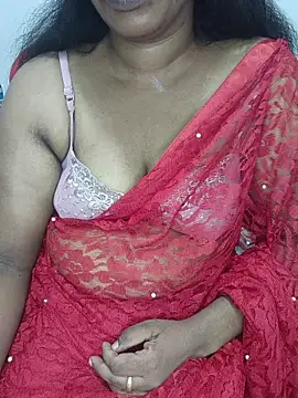 Snapshot of Malluivaniya chatting on December 2025 06:19:02 AM Malluivaniya online show from December 2025 06:19:02 AM