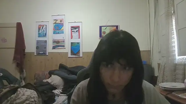 calliemaggotbone online show from November 2025 02:59:02 PM