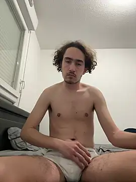 meilleurmodele online show from March 2025 10:32:02 PM