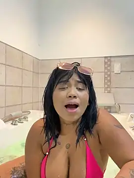 Snapshot of Emily_restrepo chatting on January 2025 12:27:01 AM Emily restrepo online show from January 2025 12:27:01 AM