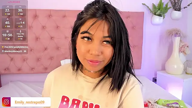 Snapshot of Emily_restrepo chatting on February 2025 08:27:02 AM Emily restrepo online show from February 2025 08:27:02 AM