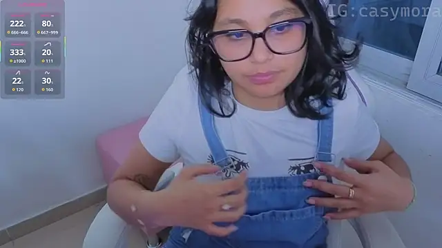 Snapshot of Cuteprincess21 chatting on December 2025 12:38:02 AM Cuteprincess21 online show from December 2025 12:38:02 AM