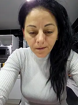 bruneta sexy23 online show from February 2025 05:46:02 PM