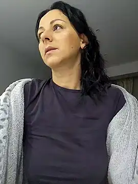 bruneta sexy23 online show from March 2025 04:49:02 AM