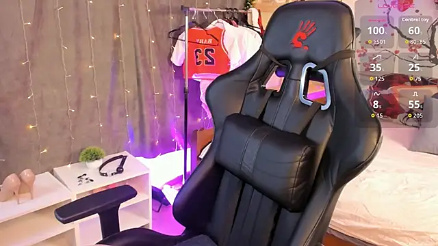 Michel Momsen online show from February 2026 12:38:02 PM