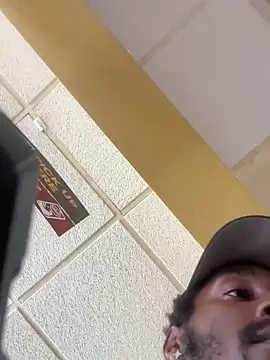 ITSONLYKENNY online show from February 2025 06:27:02 PM