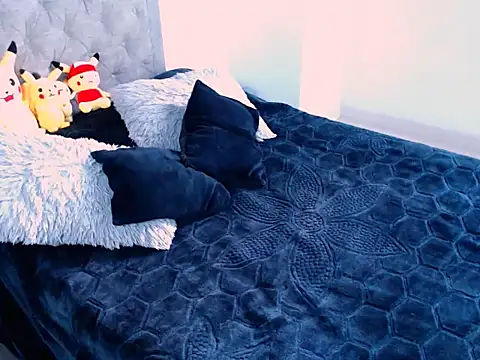 diana  34 online show from April 2026 10:49:01 PM