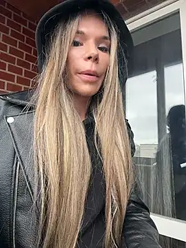 Snapshot of dakotanight777 chatting on November 2025 09:44:02 AM dakotanight777 online show from November 2025 09:44:02 AM