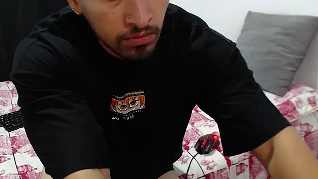 Snapshot of darekgates chatting on February 2026 03:30:02 PM darekgates online show from February 2026 03:30:02 PM