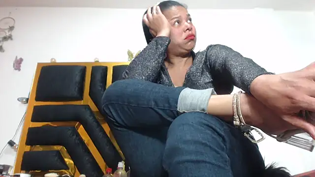 Helennahot online show from March 2026 07:53:01 PM