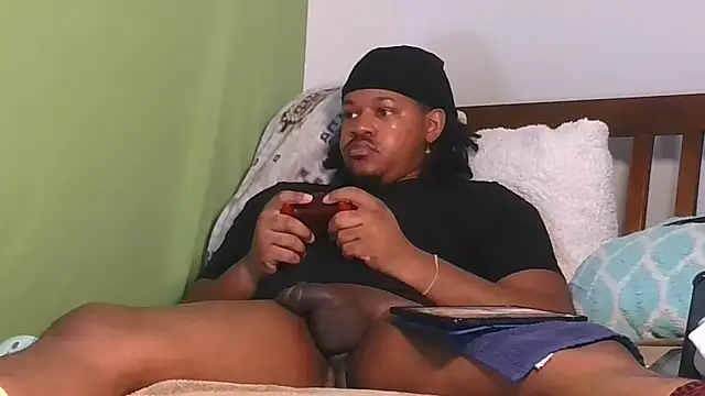 Carolinayoungin online show from October 2025 07:03:02 PM