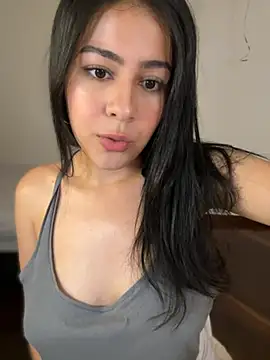 CuteKira7 online show from May 2026 03:00:02 AM