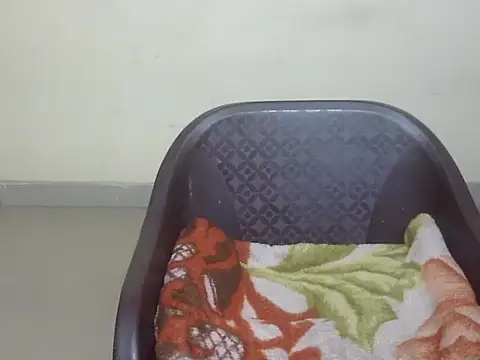 Snapshot of Lusty_Wife1 chatting on December 2024 10:44:02 AM Lusty Wife1 online show from December 2024 10:44:02 AM