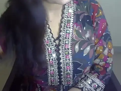 Snapshot of Lusty_Wife1 chatting on December 2024 06:20:02 PM Lusty Wife1 online show from December 2024 06:20:02 PM