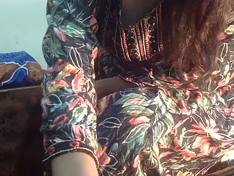 Snapshot of Lusty_Wife1 chatting on December 2024 12:34:02 PM Lusty Wife1 online show from December 2024 12:34:02 PM