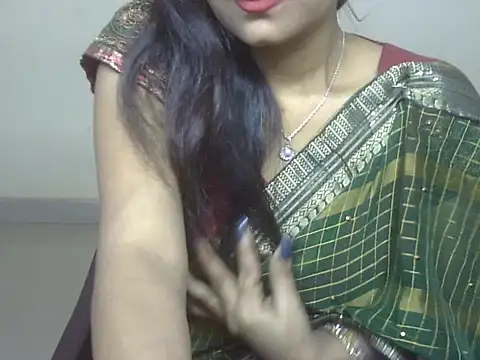 Snapshot of Lusty_Wife1 chatting on February 2025 06:40:02 PM Lusty Wife1 online show from February 2025 06:40:02 PM