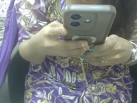 Snapshot of Lusty_Wife1 chatting on November 2025 12:00:02 PM Lusty Wife1 online show from November 2025 12:00:02 PM