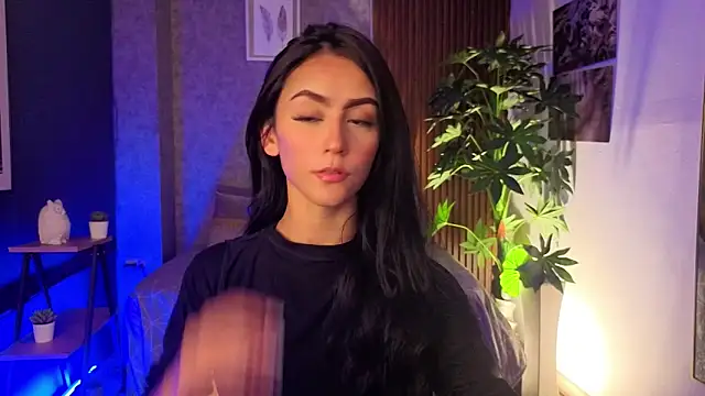 Snapshot of Coralinnee_ chatting on May 2026 03:01:01 AM Coralinnee online show from May 2026 03:01:01 AM