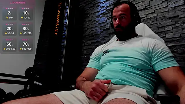Snapshot of David_Big_Daddy chatting on May 2026 05:31:01 PM David Big Daddy online show from May 2026 05:31:01 PM