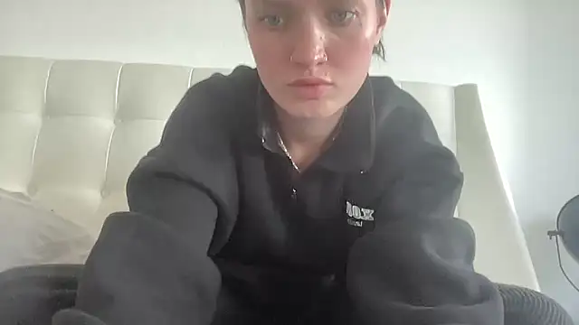 mariemelissah online show from December 2025 10:11:01 AM