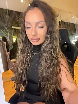 MileySin1111 online show from January 2026 01:46:02 PM