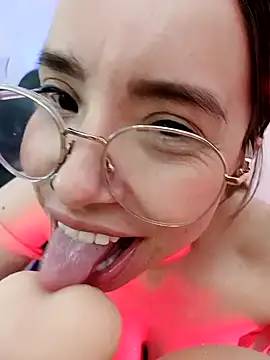 valentina swallow online show from December 2024 03:45:02 AM