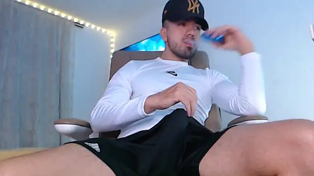 taylor cruz online show from March 2026 02:51:04 AM