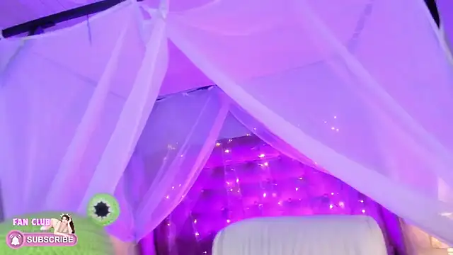 Snapshot of Ellie_Jhonson__ chatting on February 2025 12:03:02 PM Ellie Jhonson online show from February 2025 12:03:02 PM