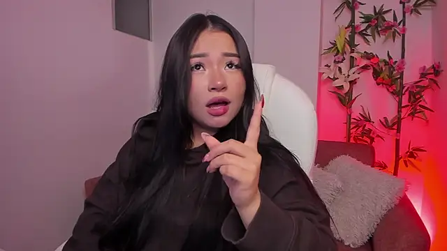 Lulu Sakura  online show from December 2024 10:39:02 AM