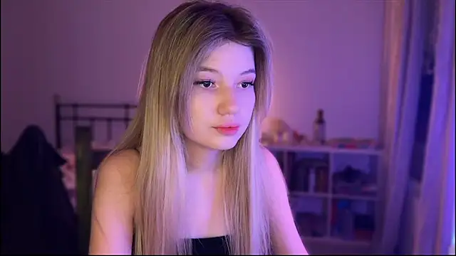 Snapshot of Caramel_Peach chatting on September 2025 04:54:01 PM Caramel Peach online show from September 2025 04:54:01 PM