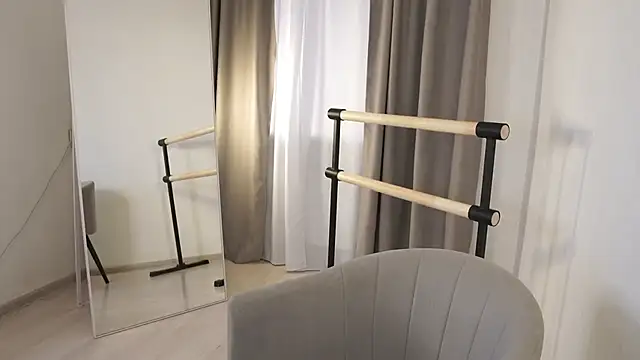 FiaMoor online show from November 2025 11:20:01 AM