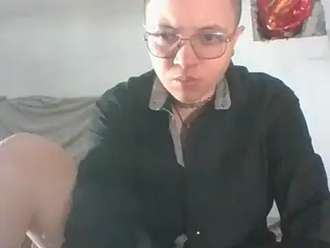 Snapshot of EdenJupiter chatting on January 2025 04:09:01 AM EdenJupiter online show from January 2025 04:09:01 AM