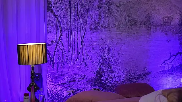 YamiraKim online show from April 2026 06:08:02 PM