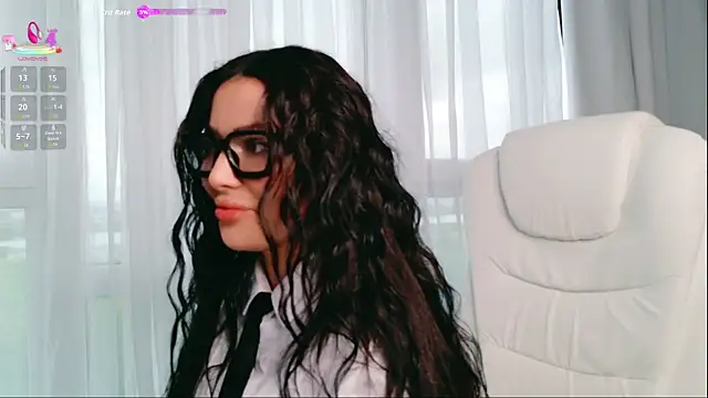 Snapshot of wowEva chatting on September 2025 08:47:01 AM wowEva online show from September 2025 08:47:01 AM