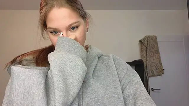 MiaKeler online show from February 2025 05:53:01 PM