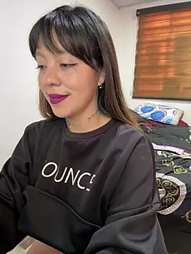 Bruja lu online show from February 2025 07:33:01 PM
