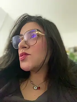 Lia flowers online show from February 2025 03:01:02 AM