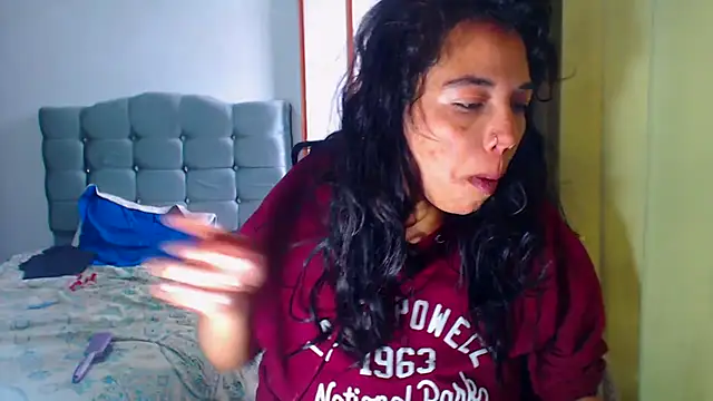 AmaraRoberts420 online show from January 2026 05:18:02 PM