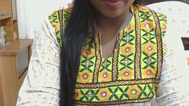 Snapshot of esita_1212 chatting on May 2026 01:21:02 AM esita 1212 online show from May 2026 01:21:02 AM