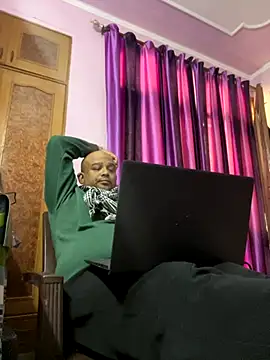 Dick 6inches online show from November 2025 05:50:01 AM