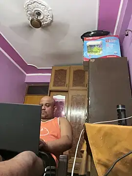 Snapshot of Dick_6inches chatting on April 2026 01:41:02 PM Dick 6inches online show from April 2026 01:41:02 PM