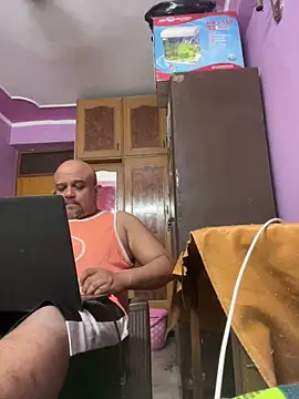 Snapshot of Dick_6inches chatting on May 2026 10:32:01 AM Dick 6inches online show from May 2026 10:32:01 AM